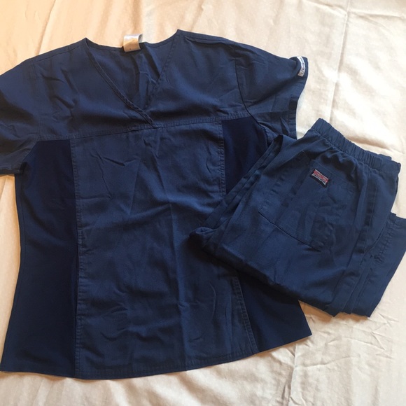 Cherokee Scrub Sets - Picture 2 of 4